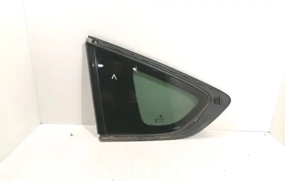 BMW 5 GT F07 Rear side window