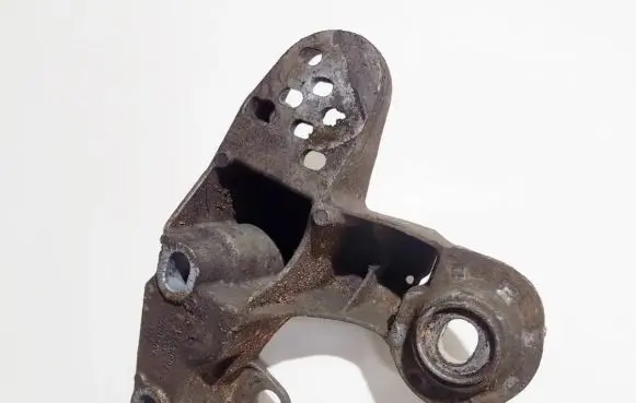 Audi A4 S4 B5 8D Engine mounting bracket 4b0199351b