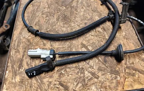 Jeep Grand Cherokee (WJ) ABS rear brake sensor 56041509AA