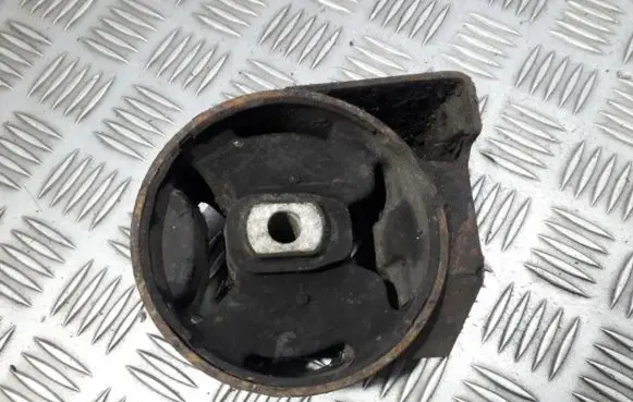 Volkswagen PASSAT B3 Engine mount bracket 191199262a