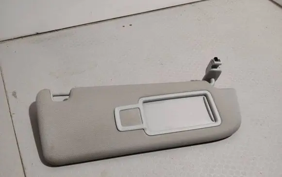 Sun visor