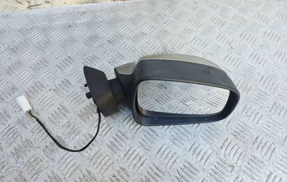 Dacia Duster Front door electric wing mirror 232636114