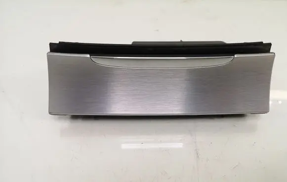 Ashtray (front)