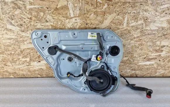 Volvo V50 Rear window lifting mechanism without motor 8679082