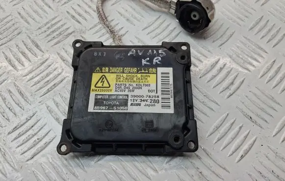 Toyota Avensis T270 Headlight ballast module Xenon 3900078258 8596751050