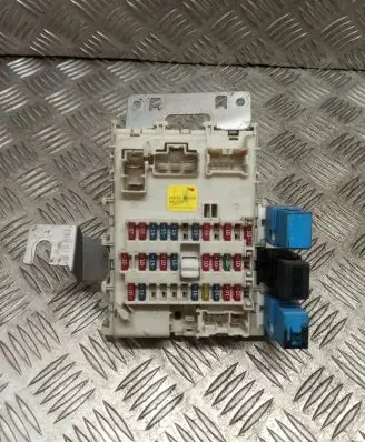 Nissan Almera Tino Fuse box set 24350BU200