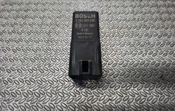 Glow plug pre-heat relay