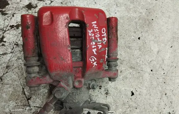 Opel Insignia A Rear brake caliper