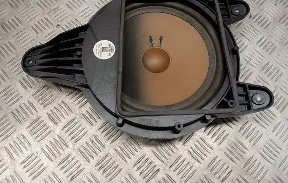 Audi A4 S4 B9 Subwoofer speaker 8W5035412