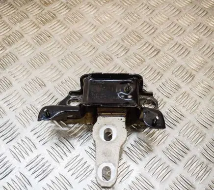 Ford B-MAX Engine mount bracket