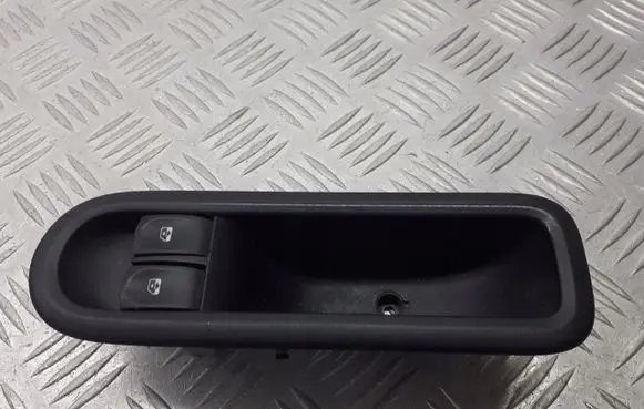 Renault Twingo II Front door window switch trim 8200356513