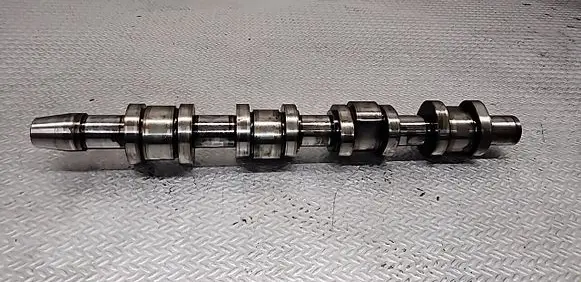 Volkswagen PASSAT B6 Camshaft 