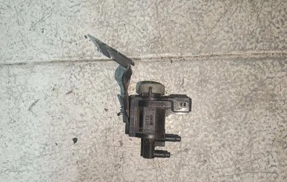 Audi A6 S6 C5 4B Turbo solenoid valve 1J0906283A