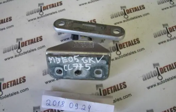Mercedes-Benz E W211 Rear door upper hinge