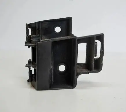 Volkswagen Golf VII Rear bumper mounting bracket 5K6807393A