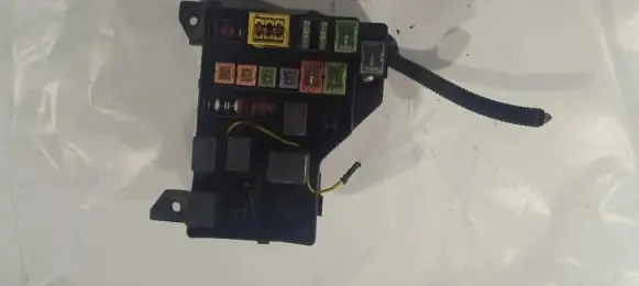 Mitsubishi Carisma Fuse box set