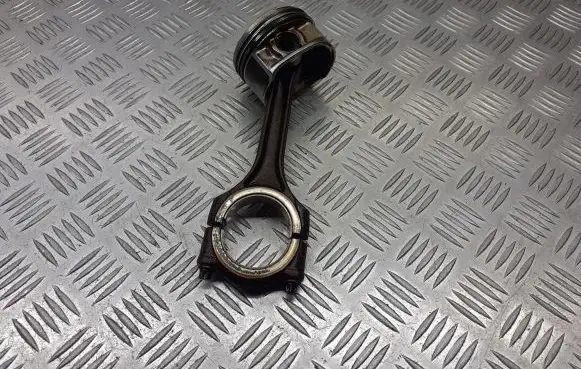 Audi A6 S6 C5 4B Piston 