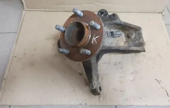 Ford Focus C-MAX Front wheel hub