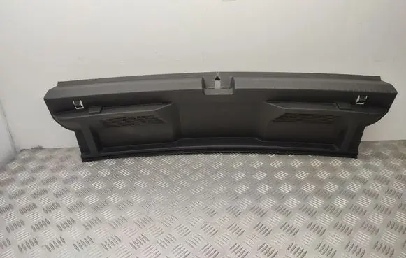 Trunk/boot sill cover protection