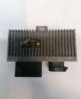 Renault Scenic I Glow plug pre-heat relay 7700100703