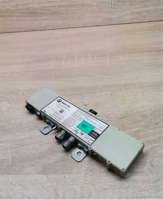 BMW 5 E39 Aerial antenna amplifier 6906078