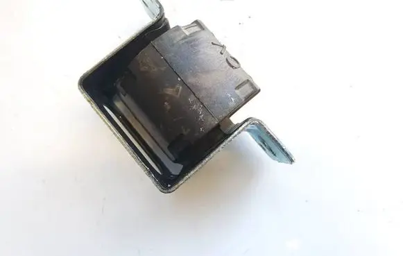 KIA EV6 Engine mount bracket