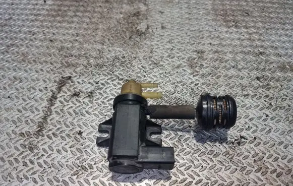 Volkswagen Transporter - Caravelle T5 Turbo solenoid valve 1K0906627A