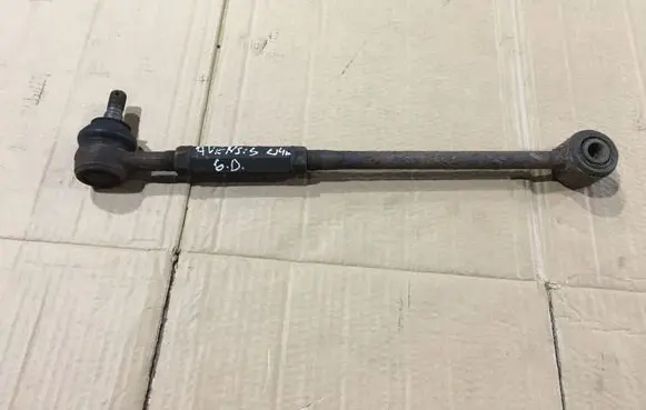 Toyota Avensis T250 Rear control arm