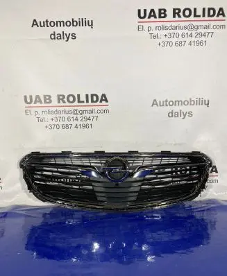 Opel Insignia B Front bumper upper radiator grill
