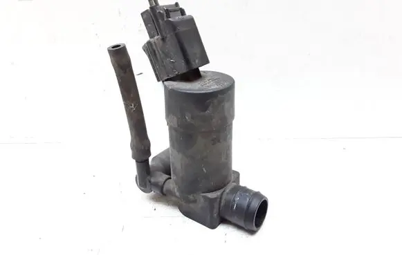 Volvo V70 Windscreen/windshield washer pump 1S7117K624FE