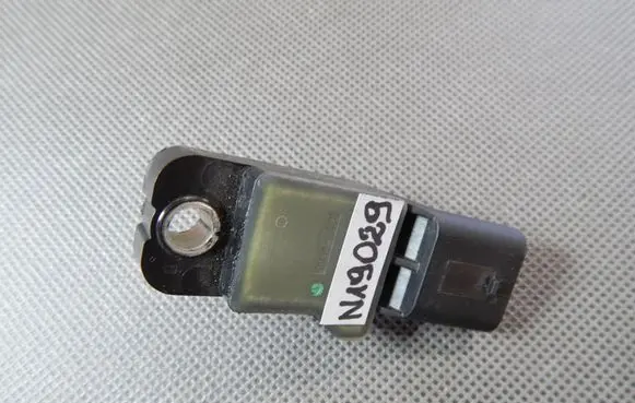 Audi A3 S3 8V Air pressure sensor 038906051N