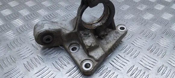 Citroen DS5 Driveshaft support bearing bracket 9653354580