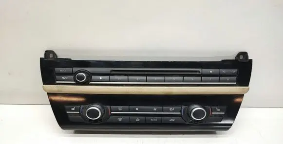 BMW 5 F10 F11 Climate control unit 9241243
