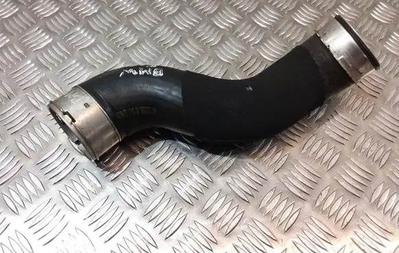 BMW X6 F16 Intercooler hose/pipe 782323702 118844