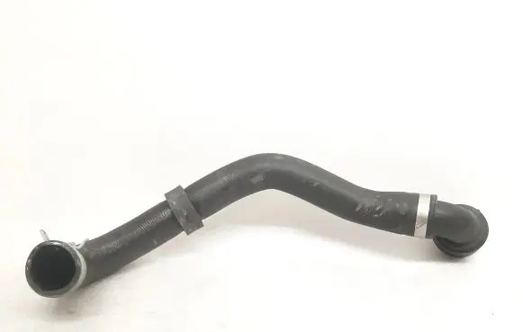 Volvo XC90 Engine coolant pipe/hose 31474845