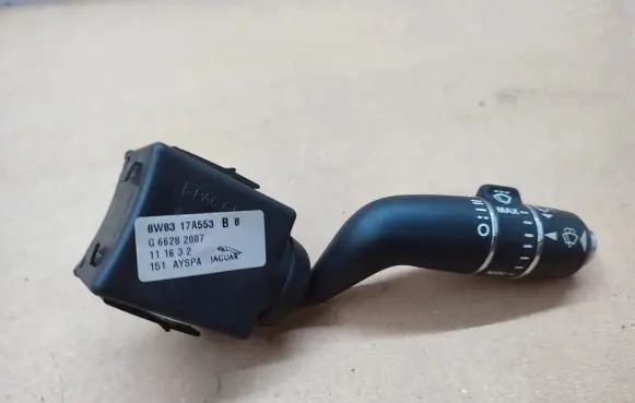 Jaguar XF X250 Wiper control stalk 8W8317A553BB