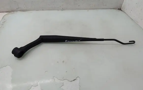 SsangYong Kyron Front wiper blade arm 