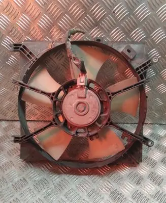Toyota RAV 4 (XA20) Electric radiator cooling fan 