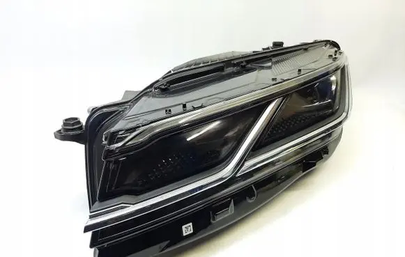 Volkswagen Touareg III Headlight/headlamp EBD98833528D