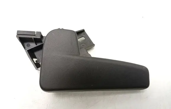 Volkswagen PASSAT B8 Engine bonnet (hood) release handle 6R1823533 517823633B
