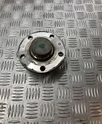 Volkswagen PASSAT B6 Rear wheel ball bearing 