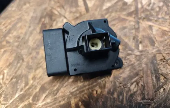 Jeep Grand Cherokee (WJ) Ignition lock contact 56042476AC