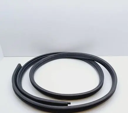 Renault Modus Rear door rubber seal (on body) 