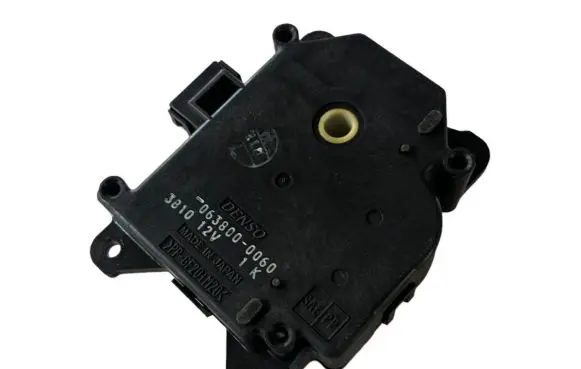 Lexus RX 330 - 350 - 400H Air flap motor/actuator 0638000060