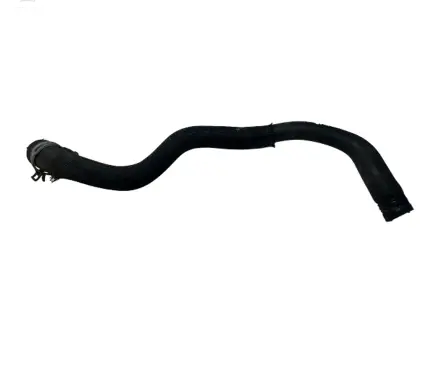 Volvo V70 Engine coolant pipe/hose
