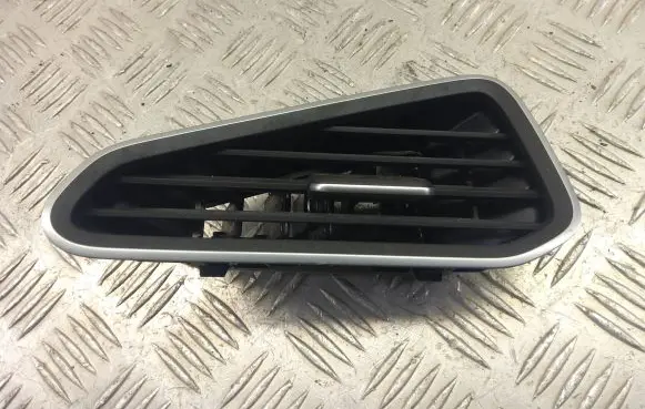 Volkswagen ID.3 Dashboard side air vent grill/cover trim 10A819704
