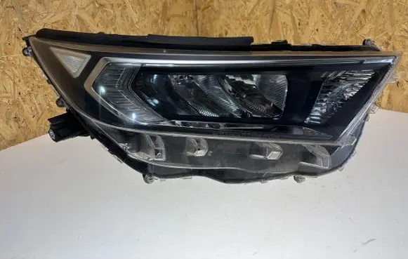 Toyota RAV 4 (XA50) Headlight/headlamp C01849