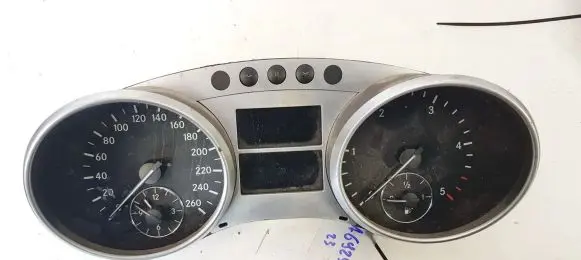 Mercedes-Benz ML W164 Speedometer (instrument cluster) a2c53280905 014408