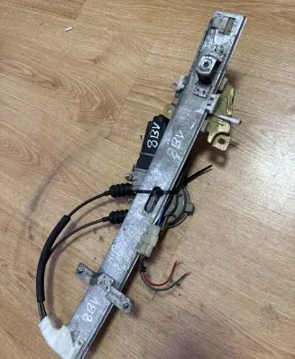 KIA Sephia Front door window regulator with motor