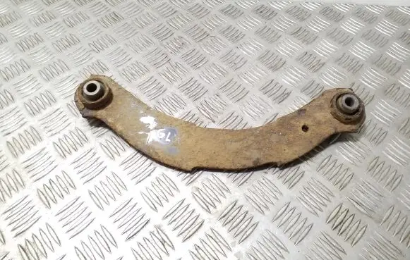 Mitsubishi Outlander Rear control arm